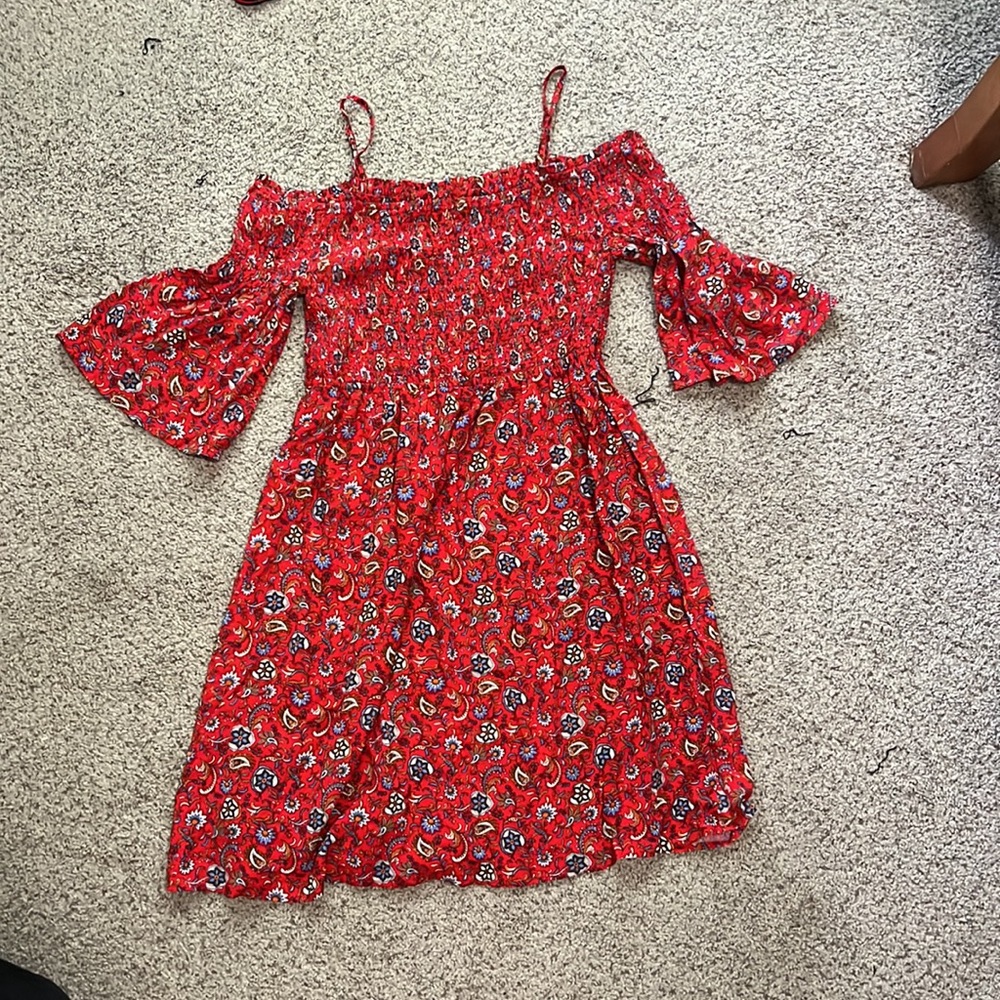 Dress. Magnolia skye. Size M